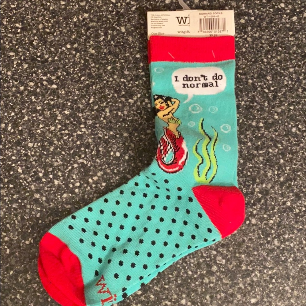 Cartoon socks “I don’t do normal”